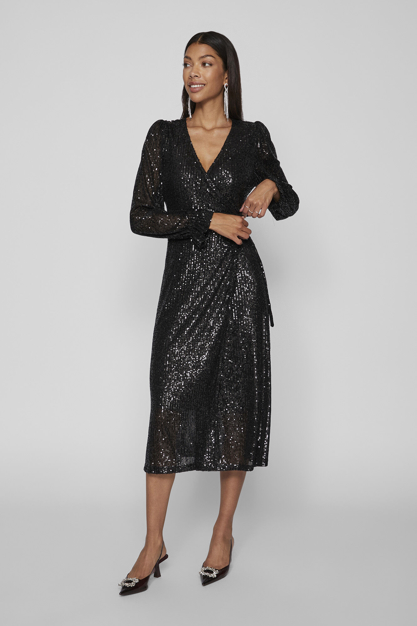 Vestido longo de lantejoulas