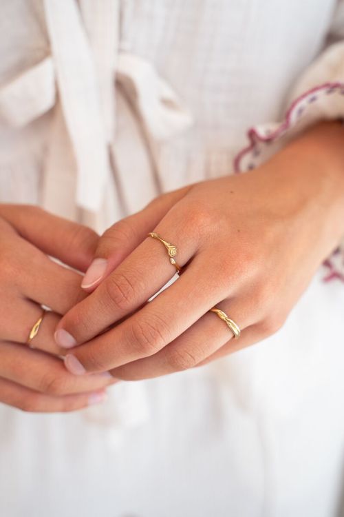 Vintage ring met platte roos