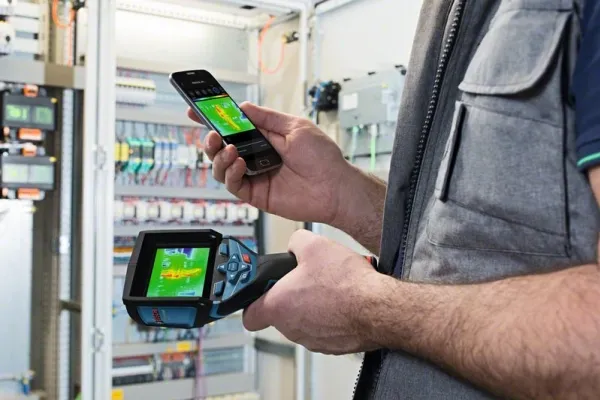 Bosch GTC 400 C Professional - Termisk og visuelt lyskamerakombo - kompakt - 0.0192 MP - Wireless LAN - SOLO