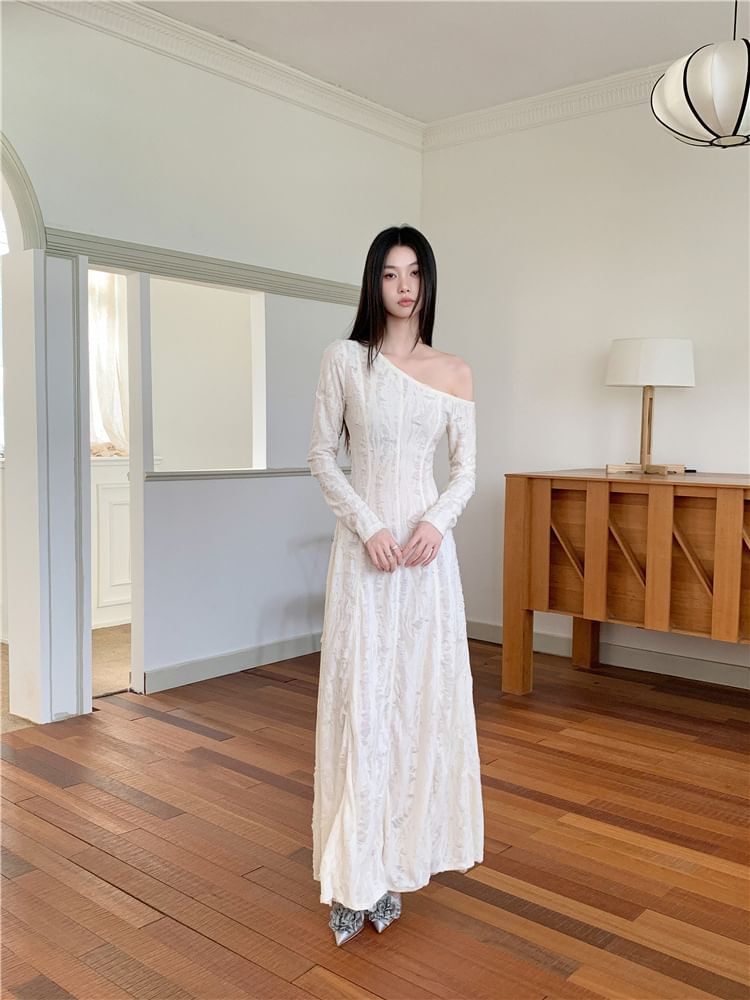 haruokiea - Lange mouw off-shoulder effen A-lijn maxi-jurk met distressed effect