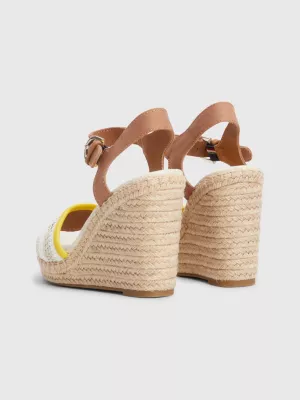 Sandálias espadrille de crochê com salto alto em plataforma
