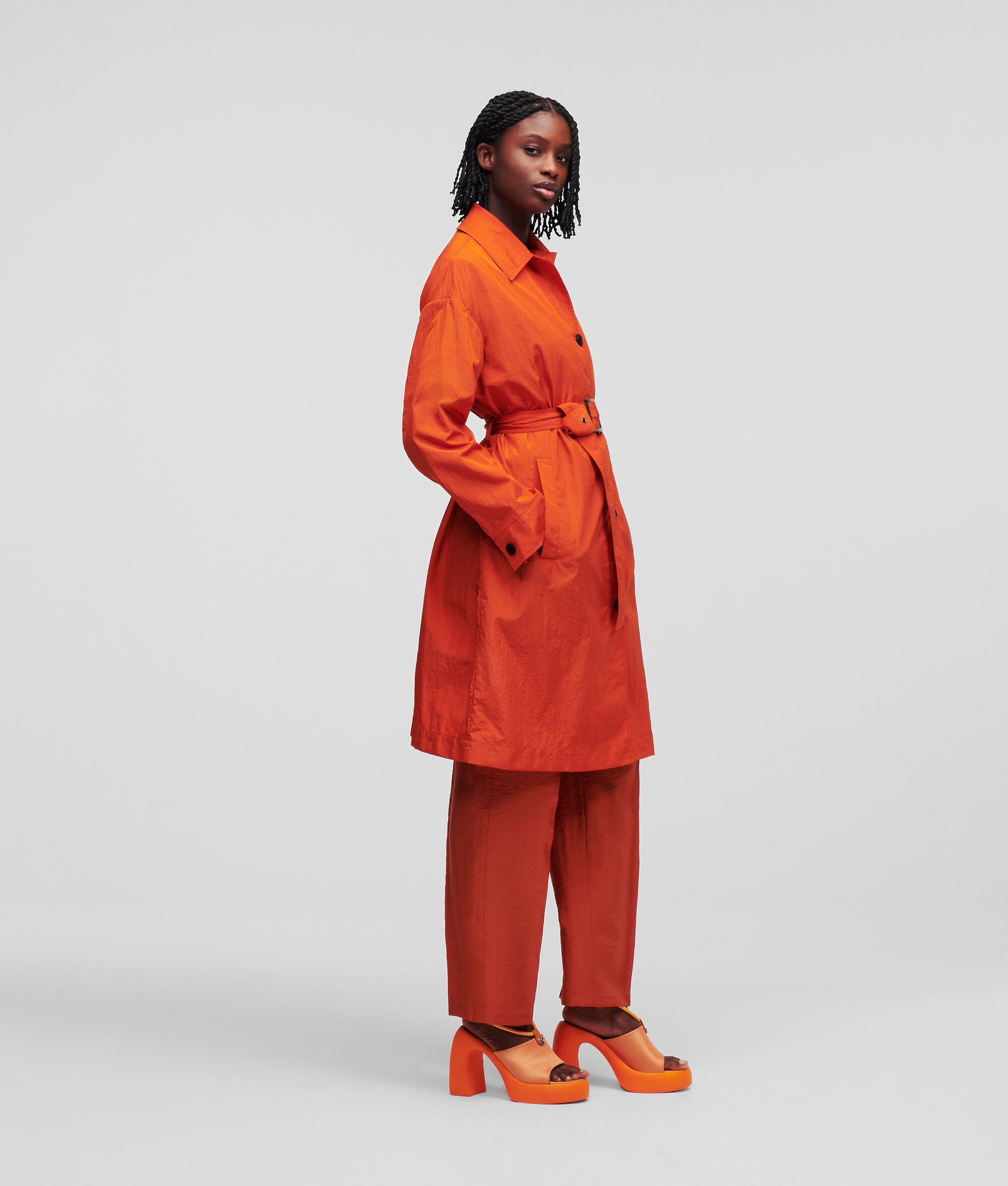 TRENCH AVEC CEINTURE