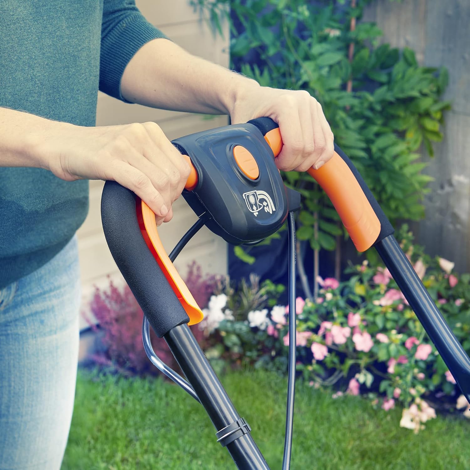 LawnMaster Tondeuse électrique 1800 W 36 cm – Boîte de collecte d'herbe, hauteurs de coupe réglables, pour pelouses moyennes à grandes