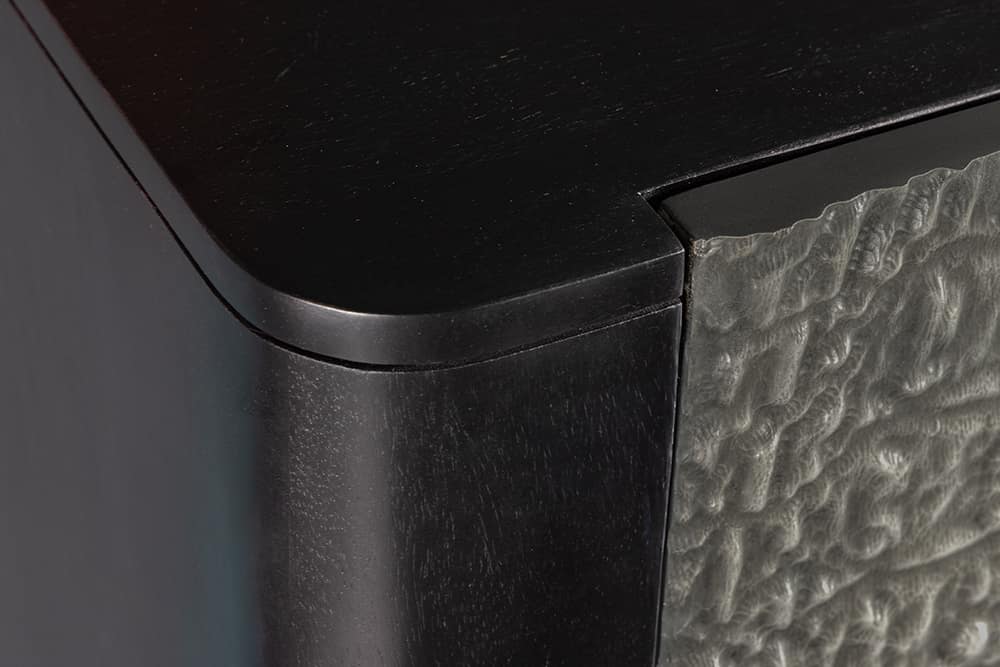 Handgefertigtes Highboard CROCO 120cm grau schwarz Mangoholz massiv 3D-Design