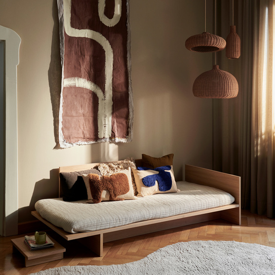 Sierkussen Lay 50x50 cm sand/off white