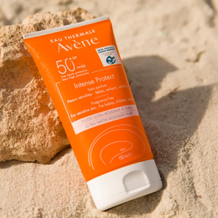 Eau Thermale Avène Intense Protect SPF 50  150ML
