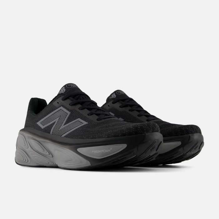 New Balance Dame Løbesko Fresh Foam X More v5 Sort