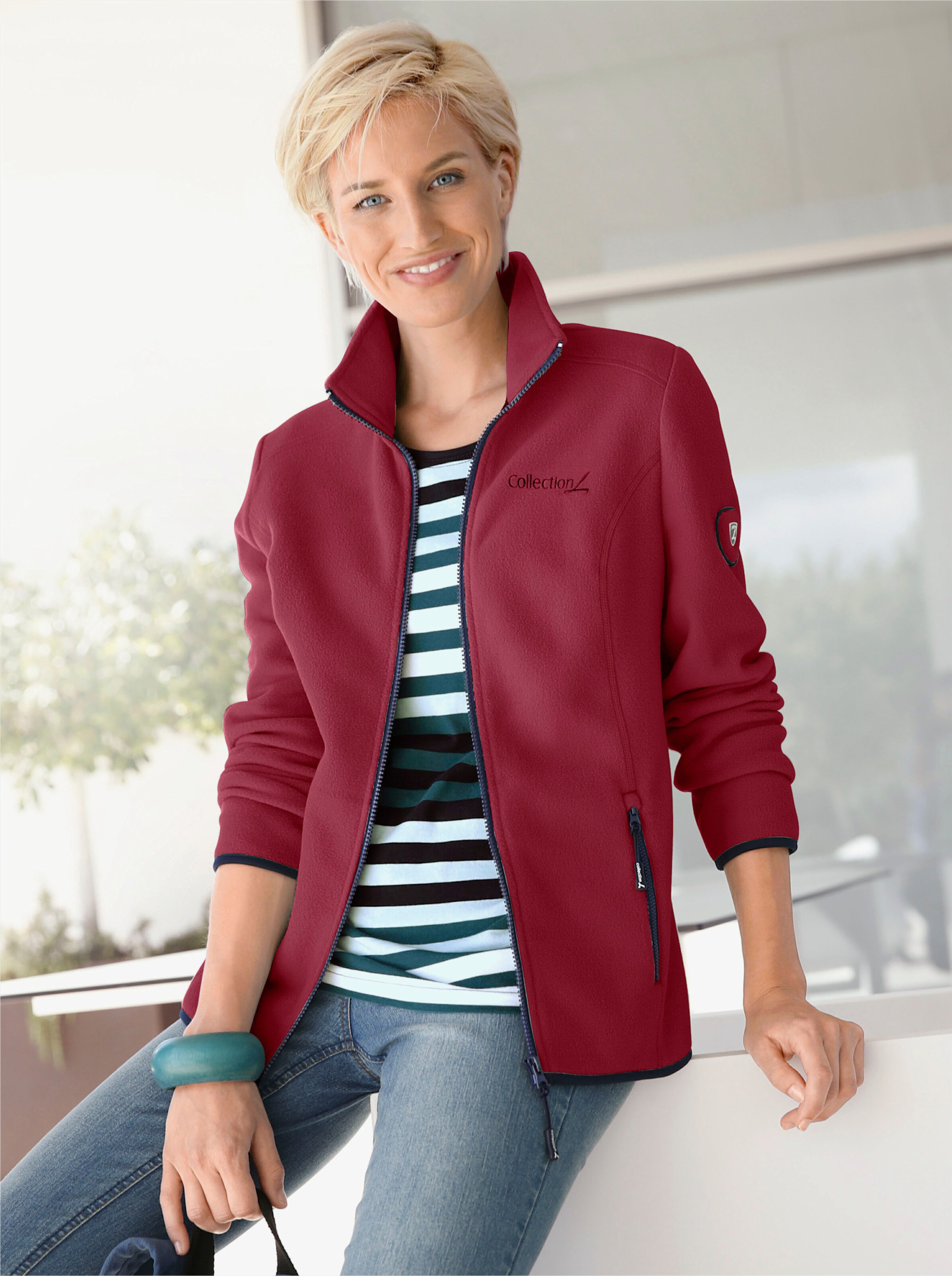Fleecejacke mit Stickerei