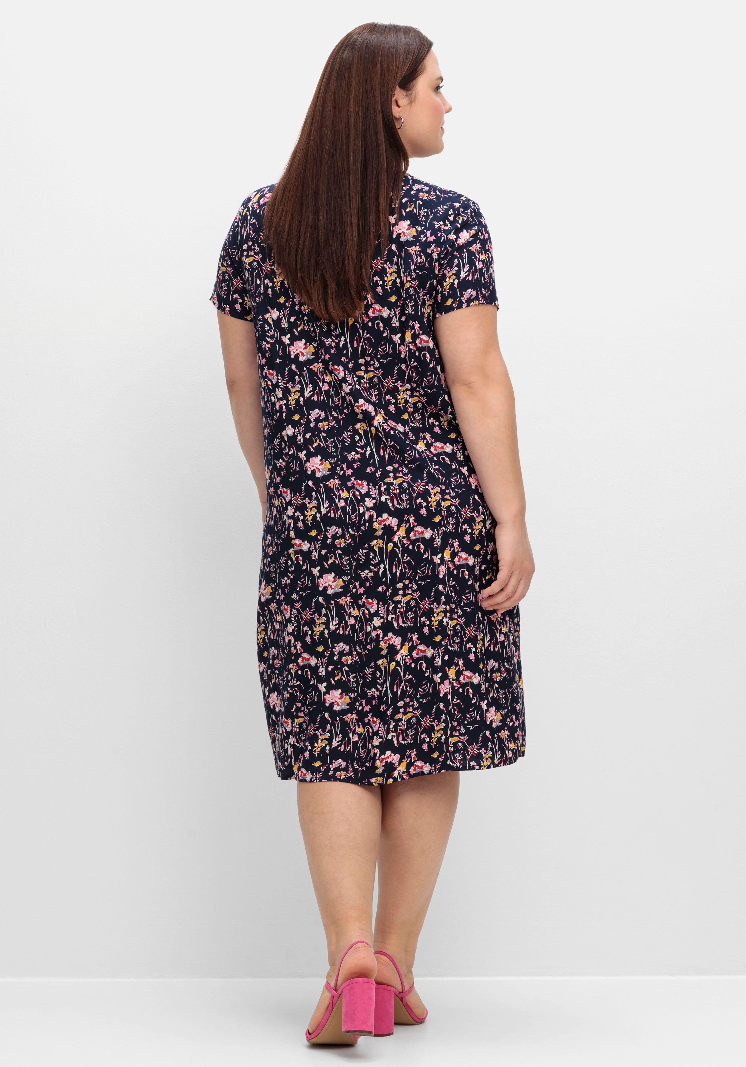 Kleid mit Knopfleiste und Blumendruck
