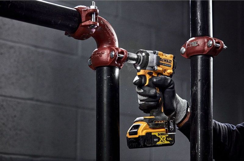 DeWALT DCF922NT Accu Slagmoersleutel 1/2 Pinaansluiting 18V XR Basic Body in TSTAK
