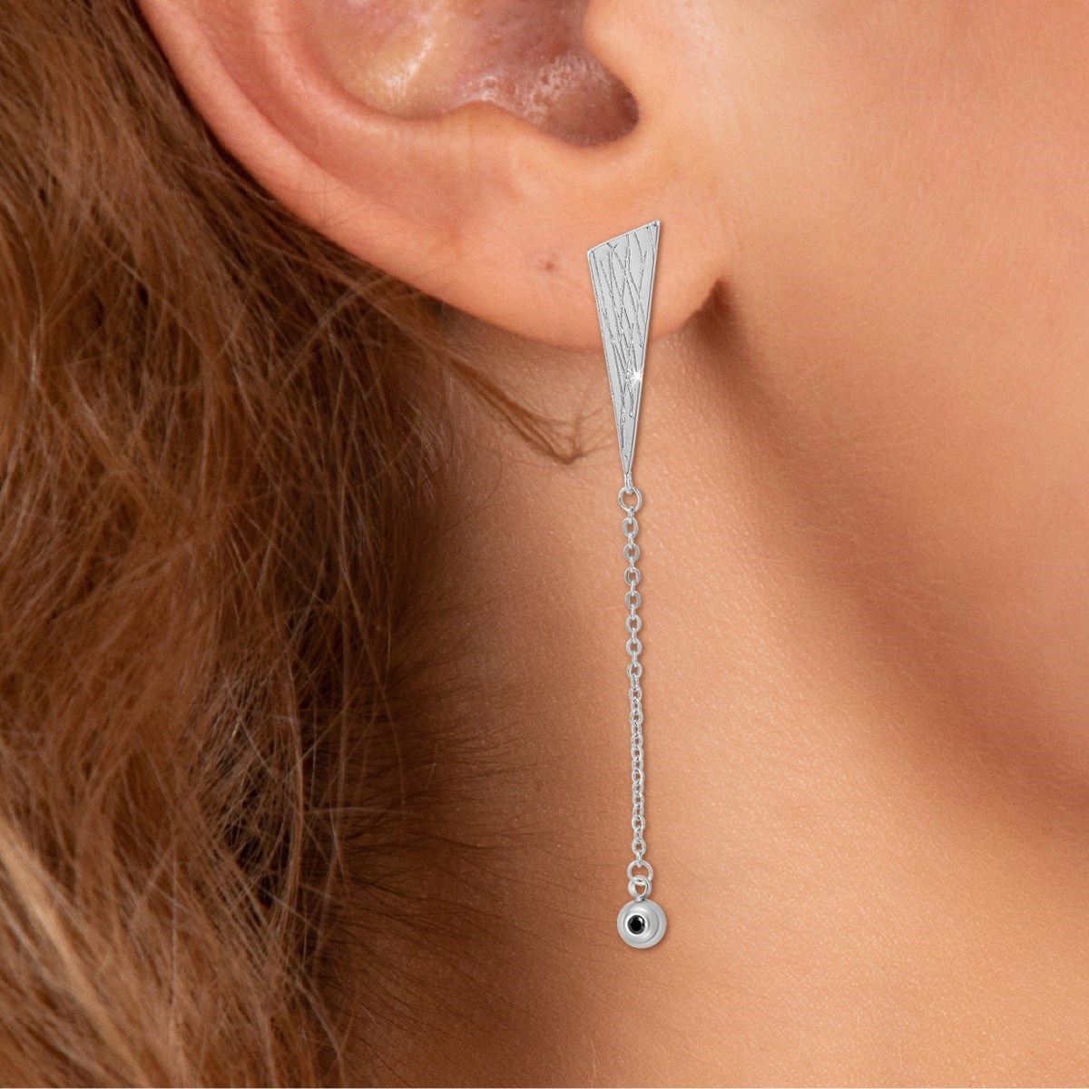 Boucles d'oreilles SC Crystal ornées d'un véritable diamant noir