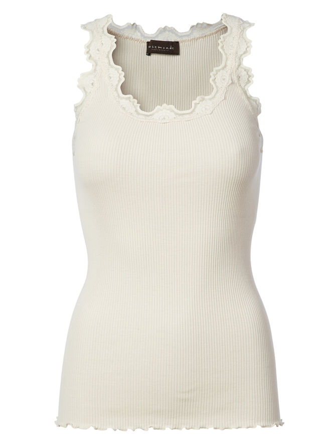 Rosemunde Silketop med blonde Soft powder.