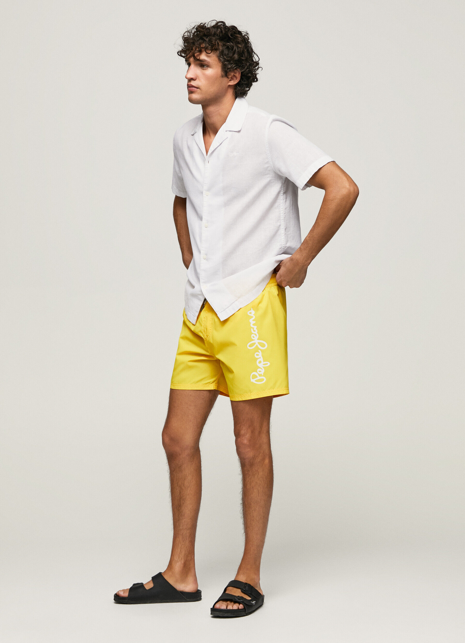Maiô Finnick Plain Bermuda - amarelo brilhante