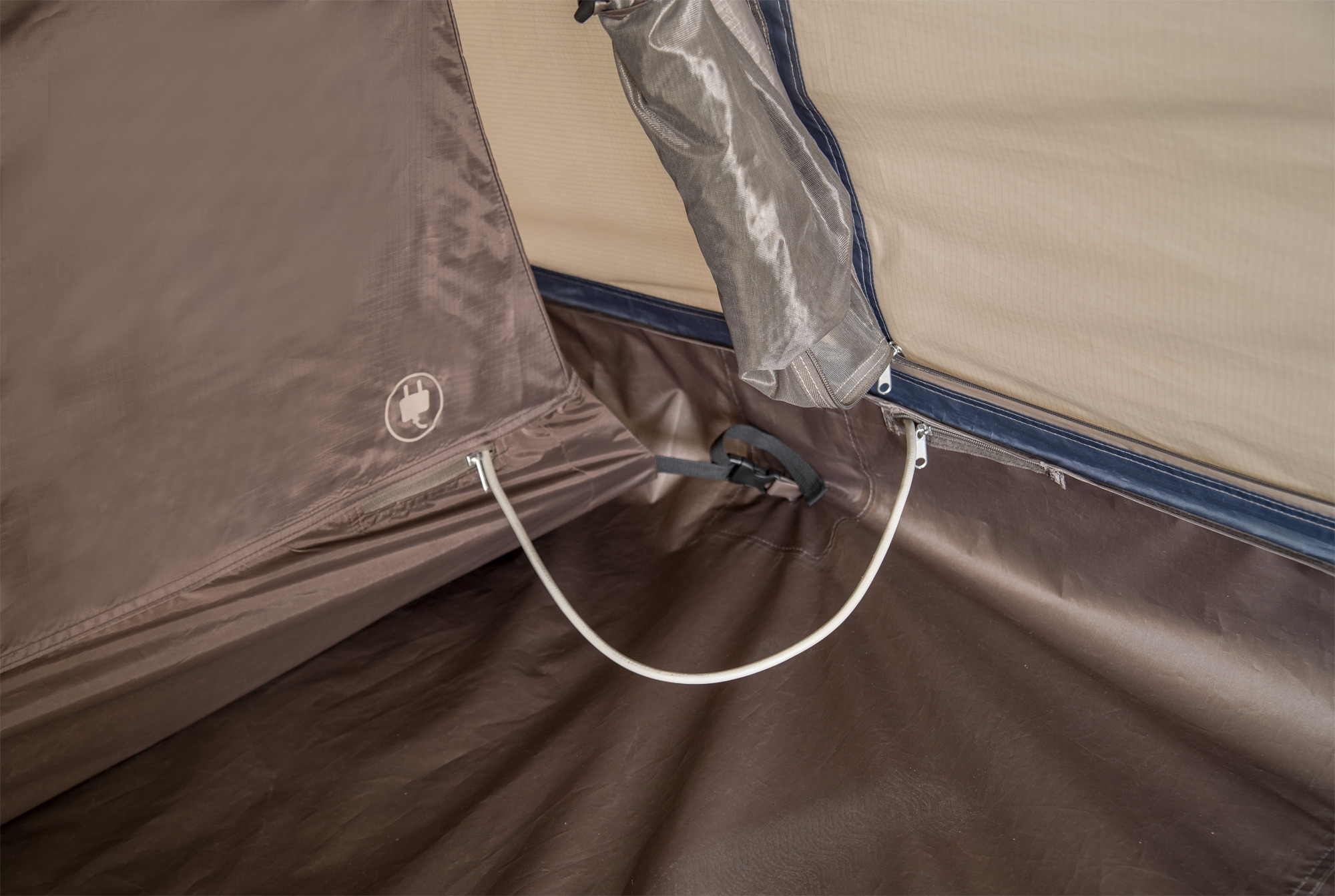 Tambu Durdanta Komfort Trekking Tunnelzelt braun für 4 Personen