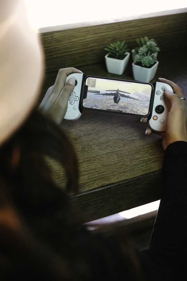 Backbone - One Mobile Gaming Controller til iPhone - PlayStation Edition (PlayStation Edition)