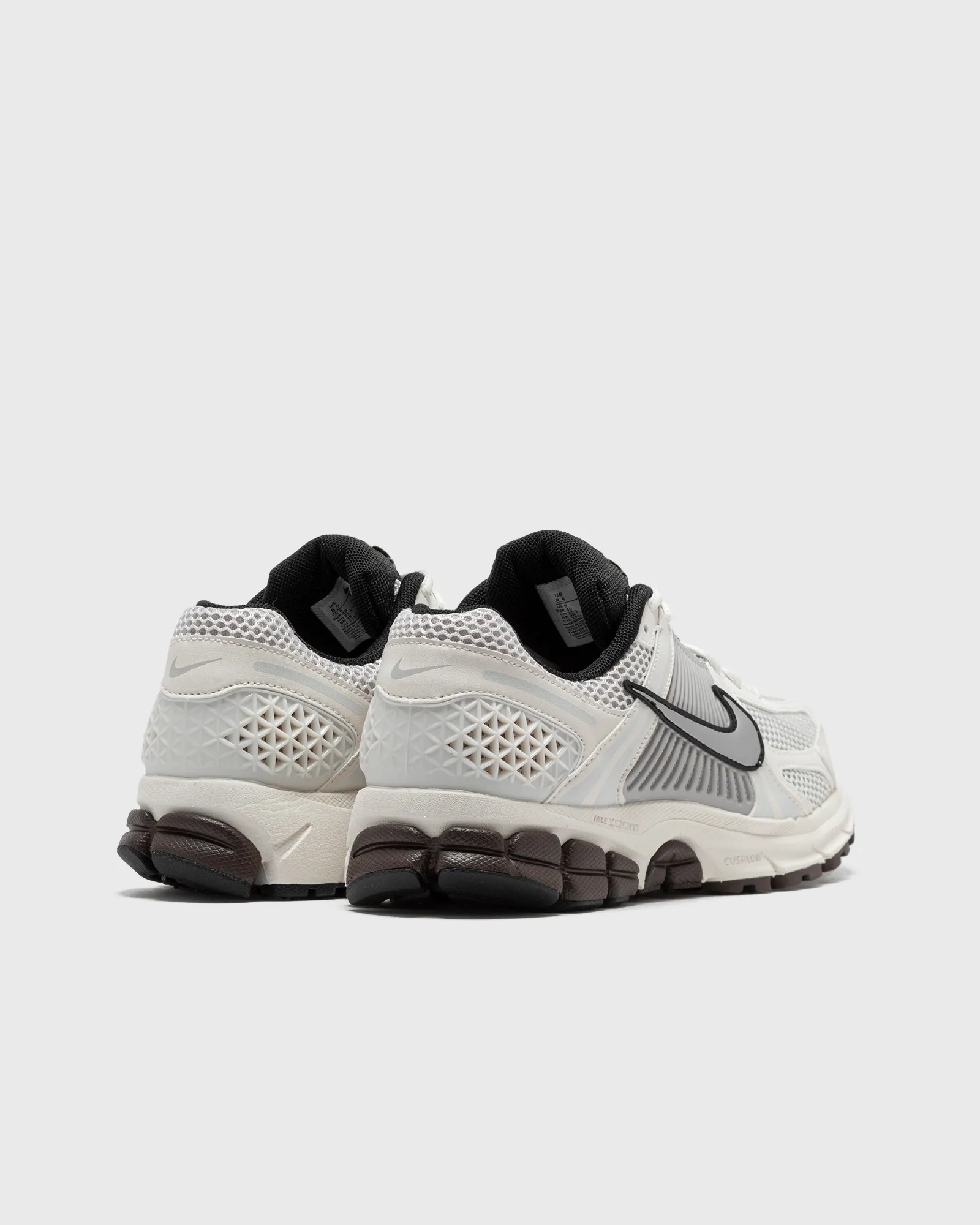 Nike NIKE ZOOM VOMERO 5