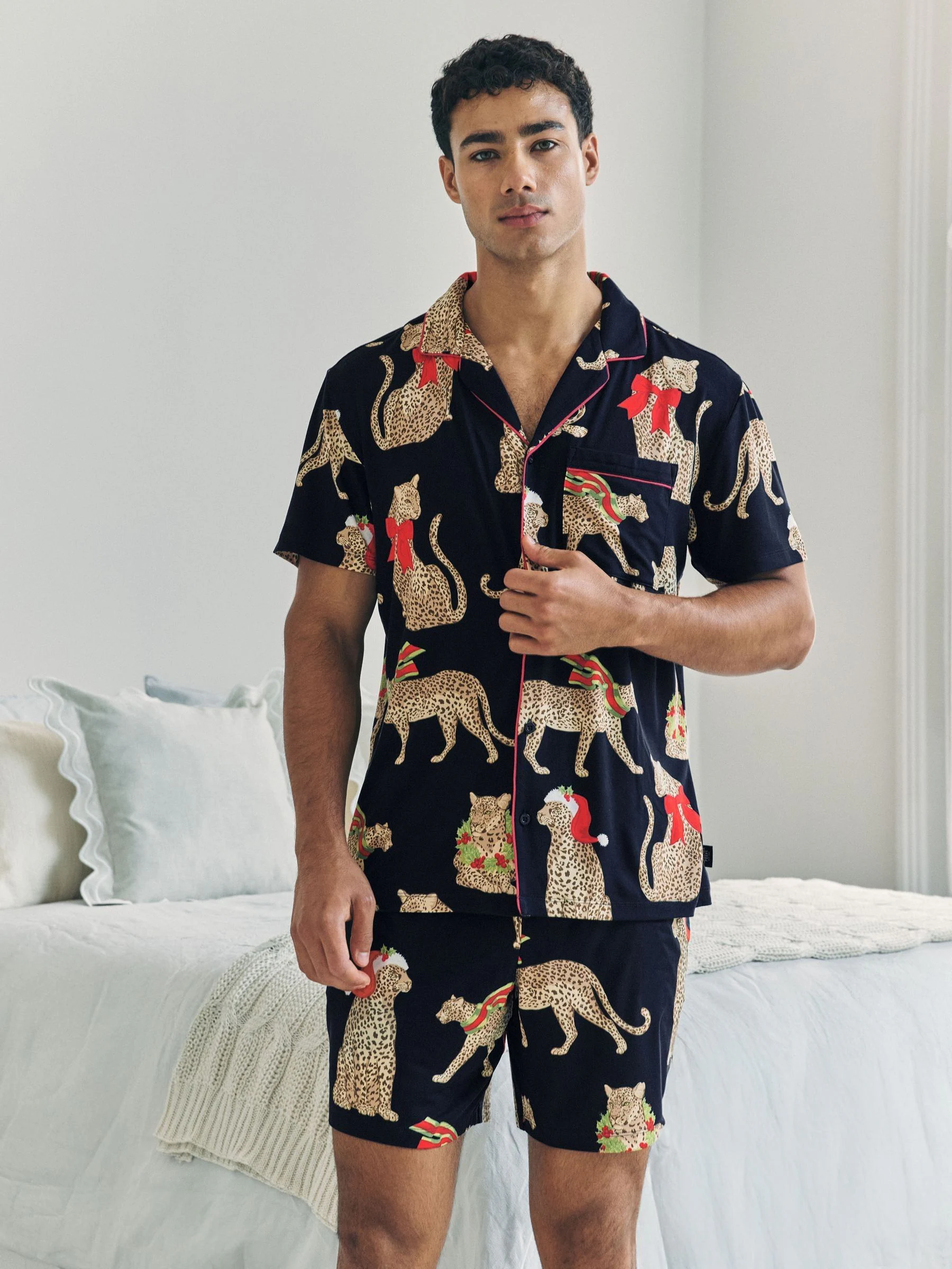 Chelsea Peers - Kerstshortpyjama met luipaardprint