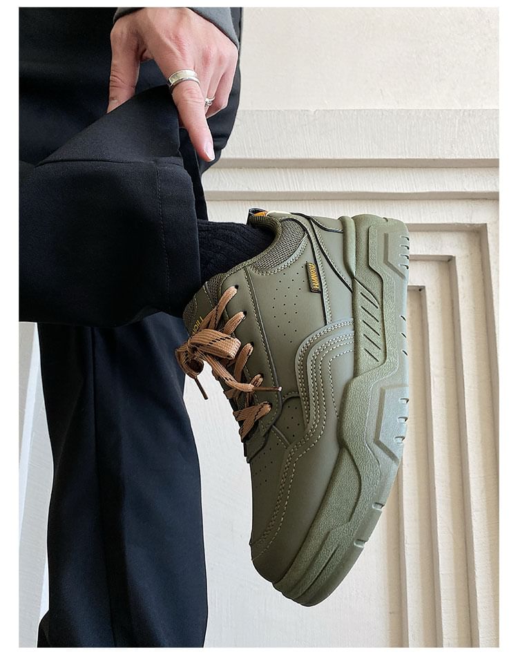 HANO - Veterschoenen met letters en platform