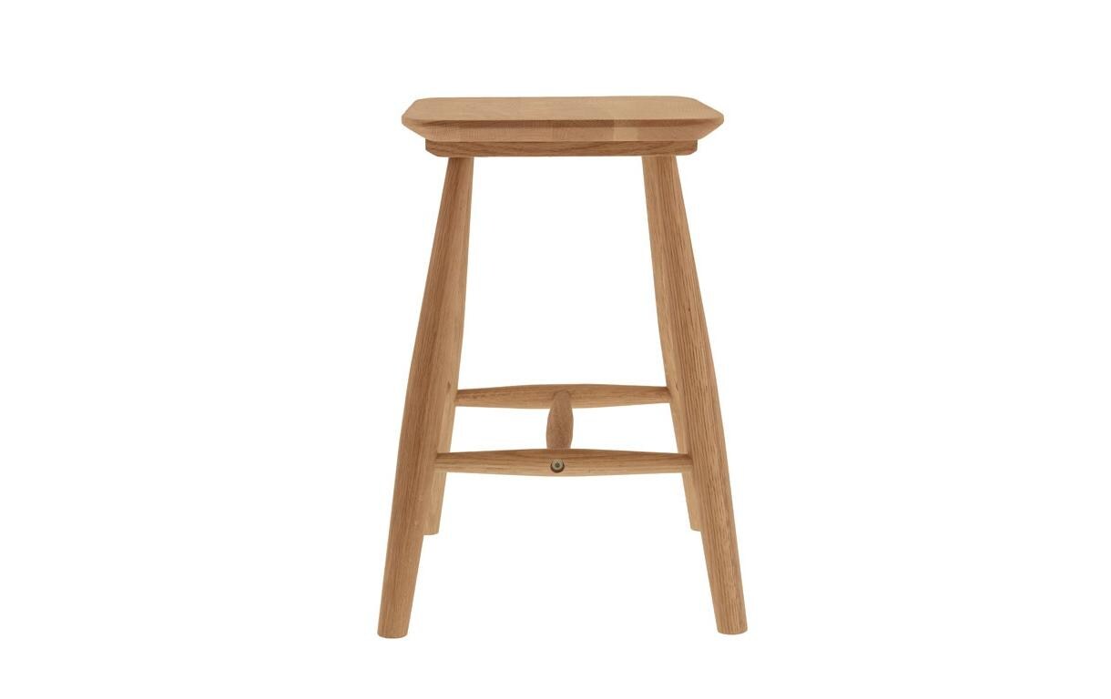 Hocker 46.5 x 28 cm, Nature<br>Hocker aus geöltem Eichenholz