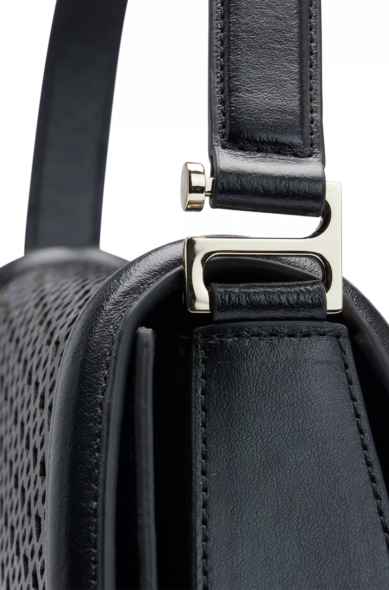 Bolsa de ombro BOSS em couro preto com estampa de monograma.