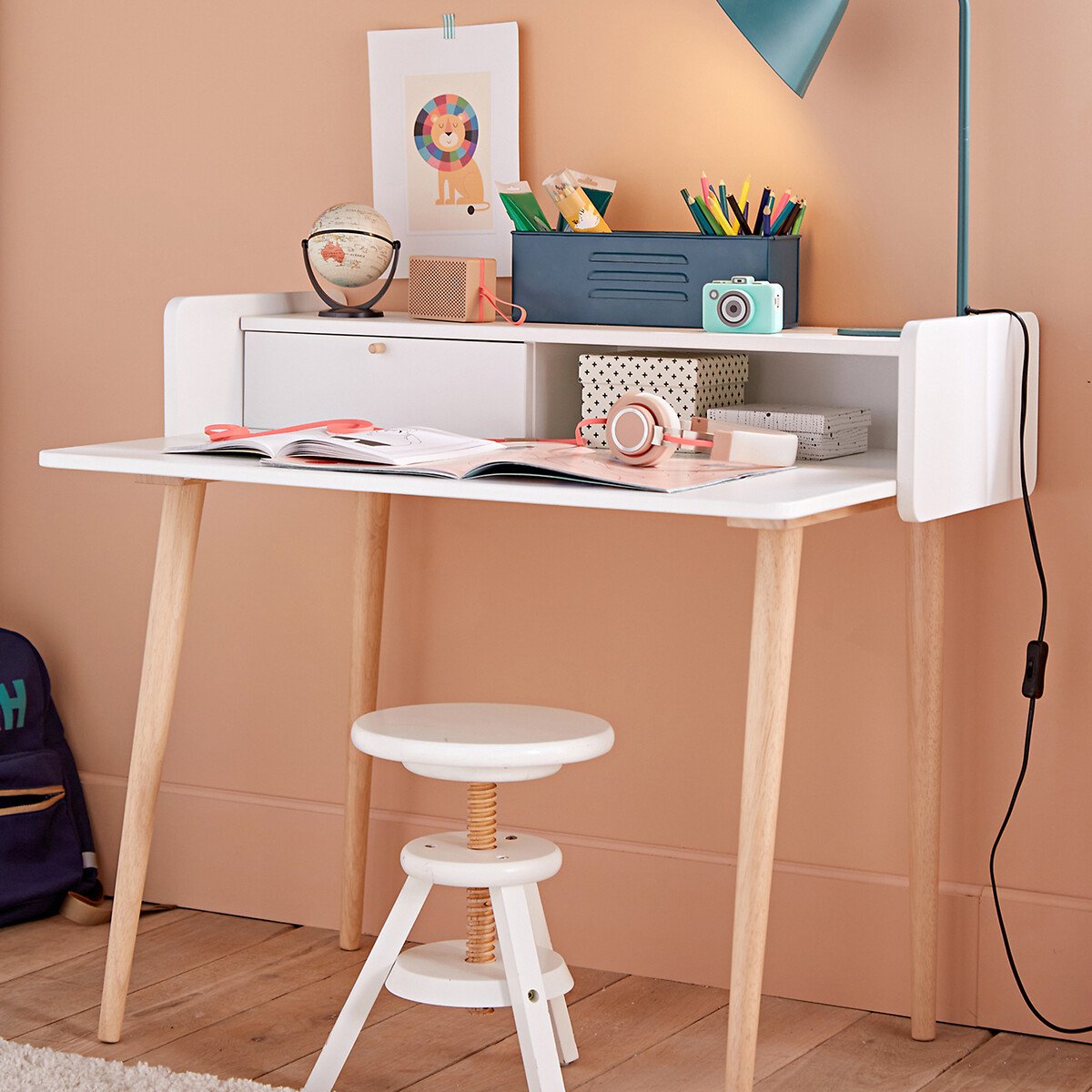 LA REDOUTE INTERIEURS<br>Escrivaninha infantil com plataforma elevada