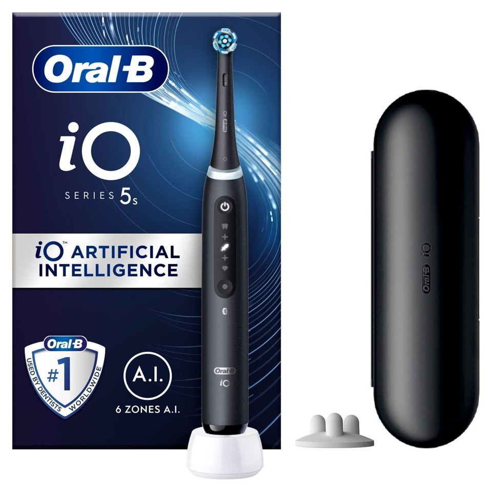 Oral-B - iO5s Sort Elektrisk Tandbørste & iO Ultimate Clean Sorte Udskiftningshoveder 4 styk (Bundle)