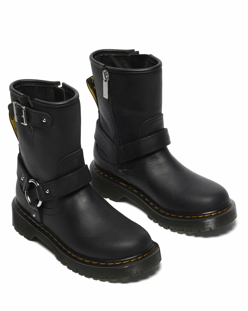 DR. MARTENS<br>Botas de couro Genaya