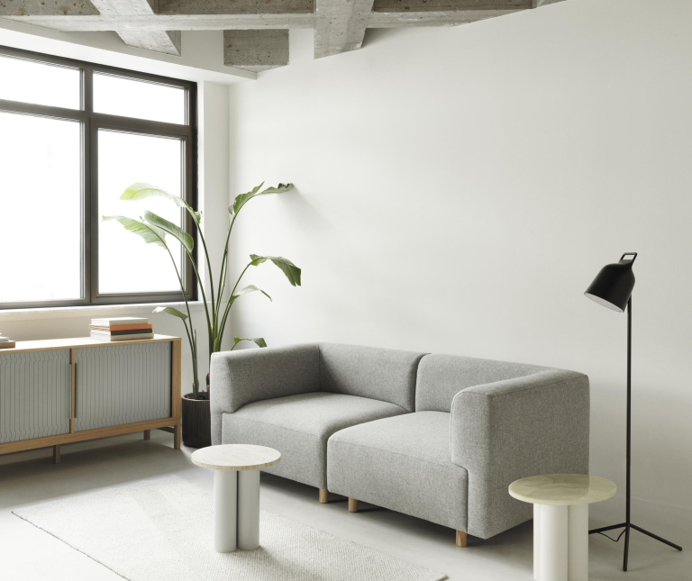 Normann Copenhagen Dit bijzettafel light green white carrara