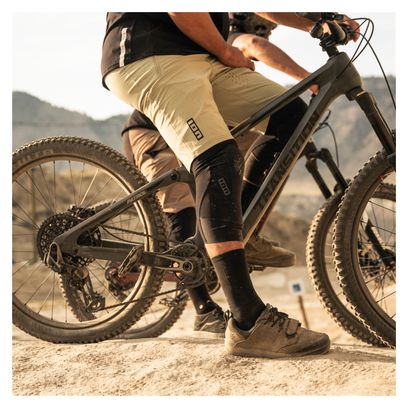Short VTT ION Tech Logo Vert