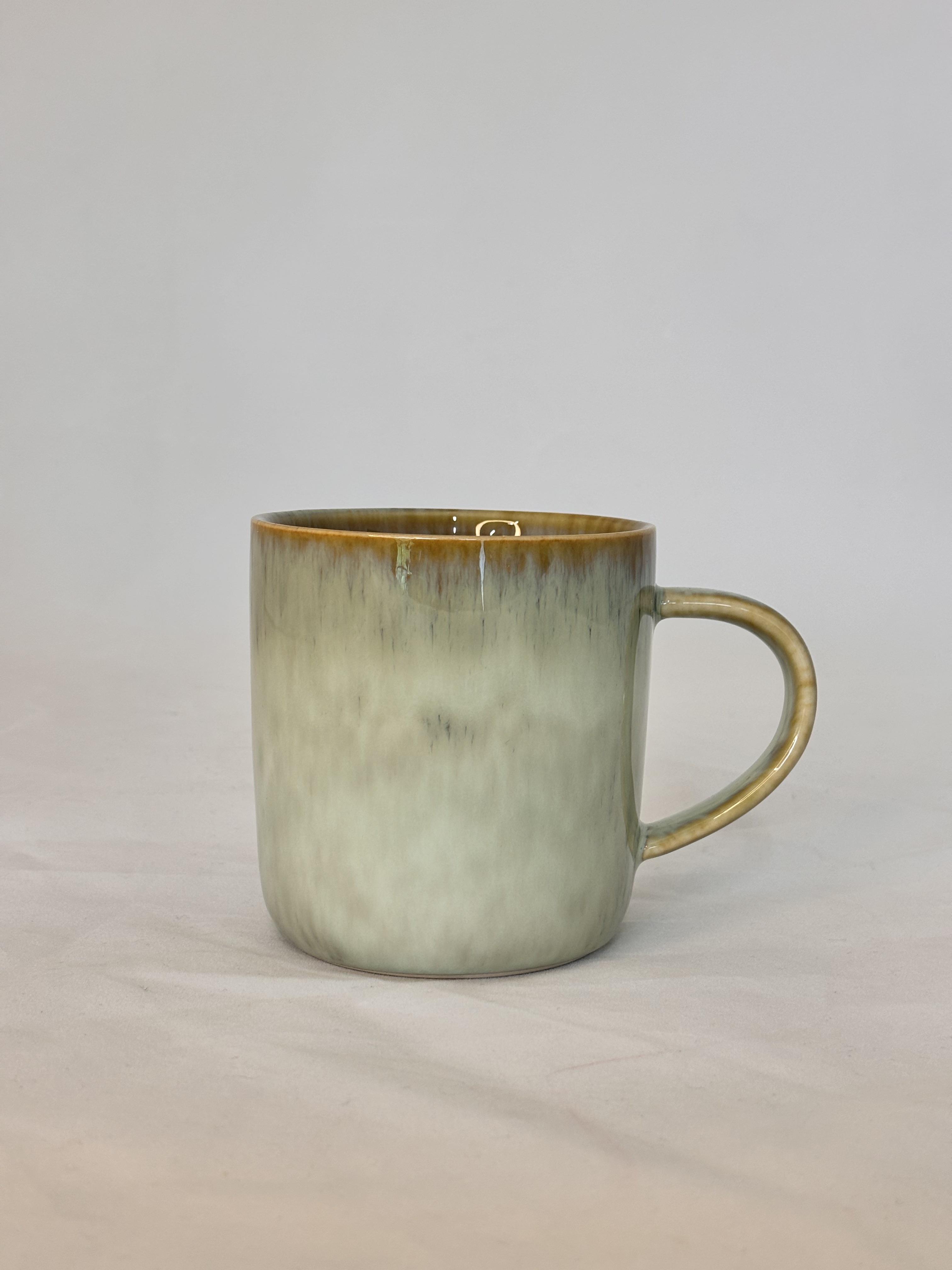 MUG VERT PORCELAINE EMAIL REACTIF 33CL