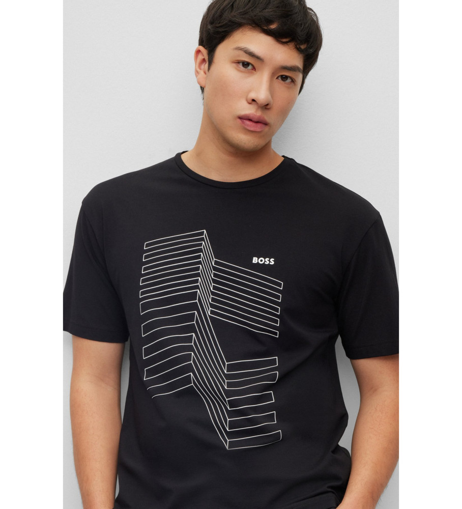 Camiseta preta com estampa do logotipo da BOSS