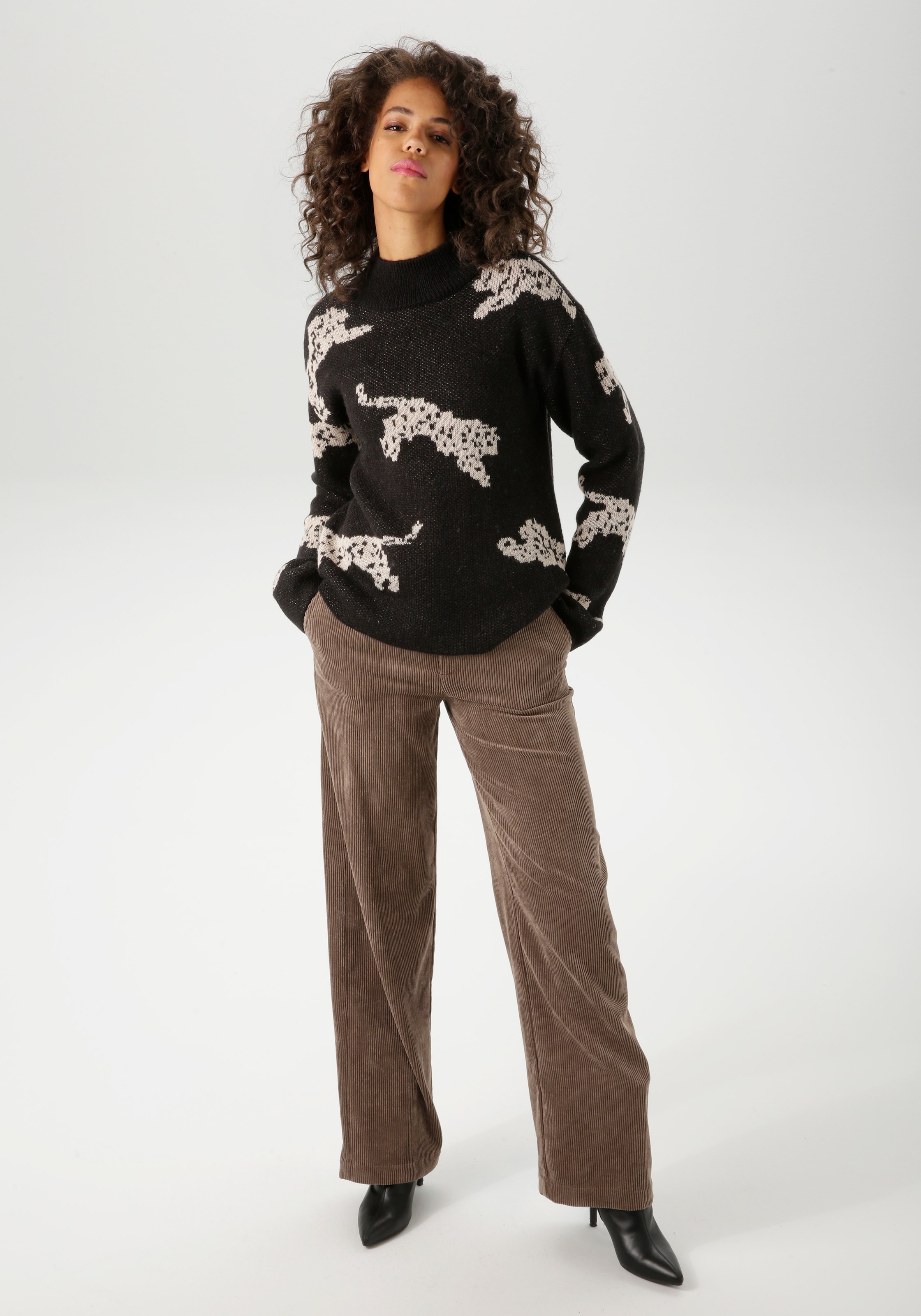 Aniston CASUAL Cordhose  mit trendigem, weiten Bein - NEUE KOLLEKTION