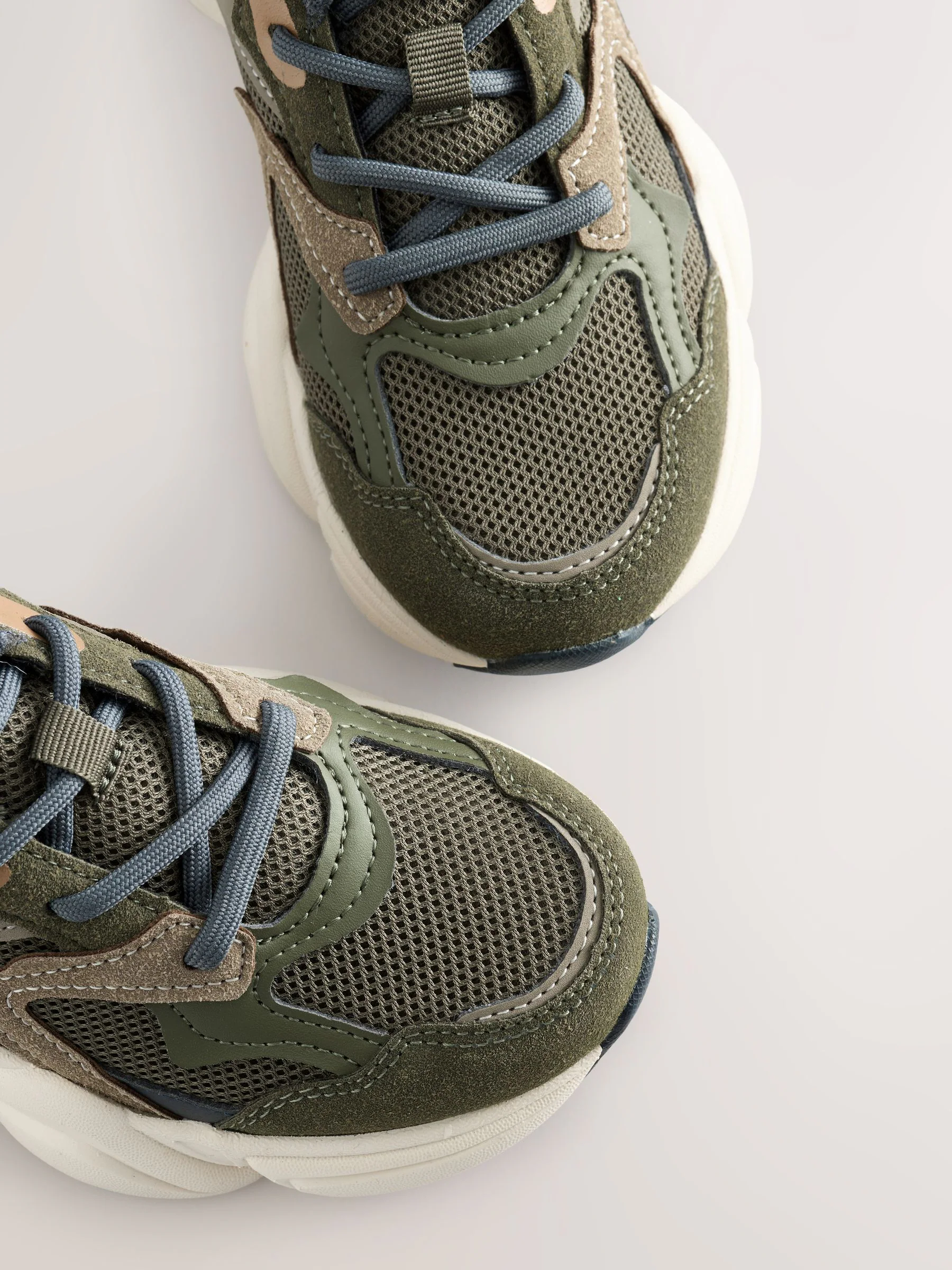 Kakigroen - Sneakers met veters