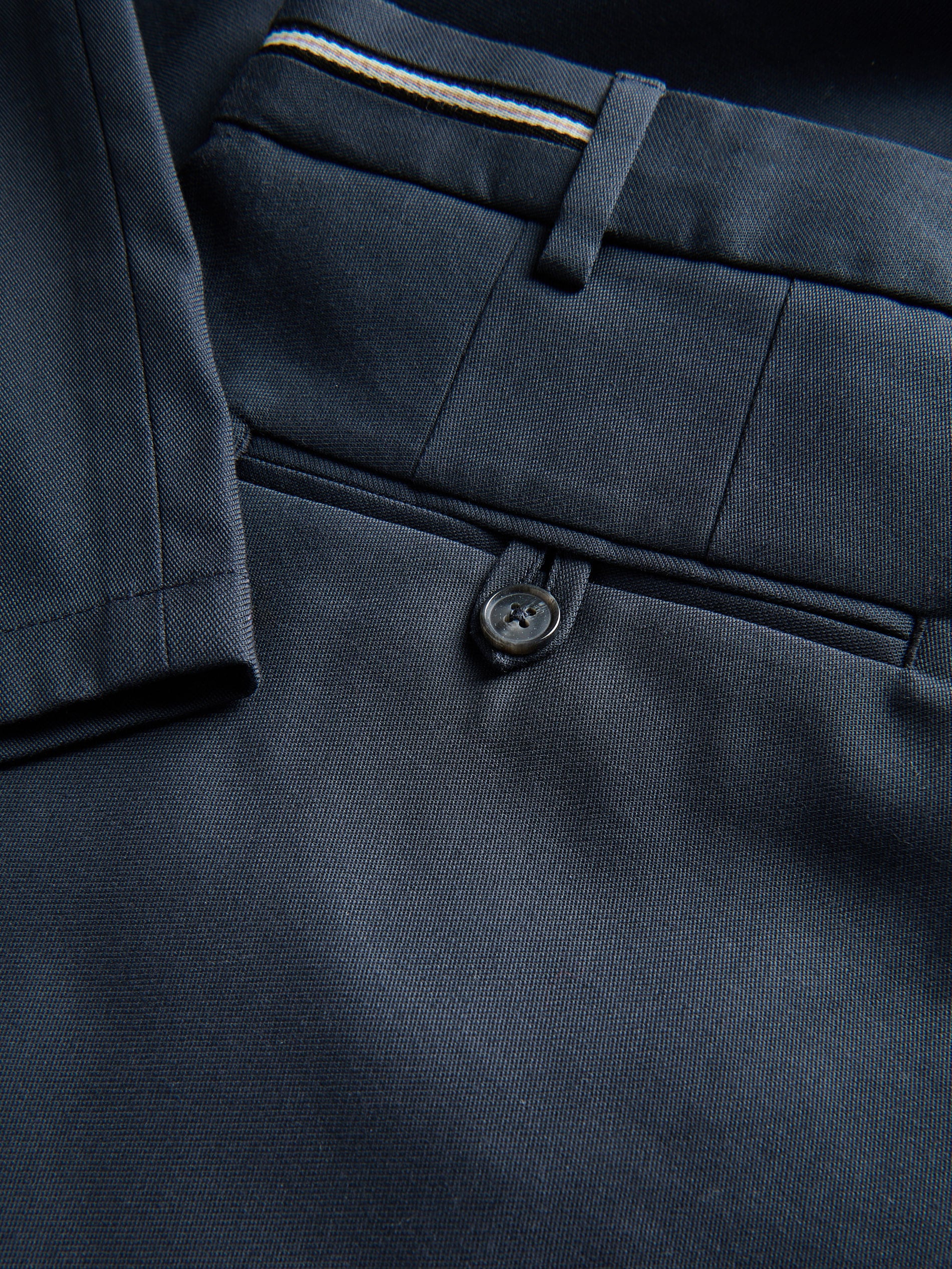 Chinohose im Slim-Fit mit hohem Baumwollanteil