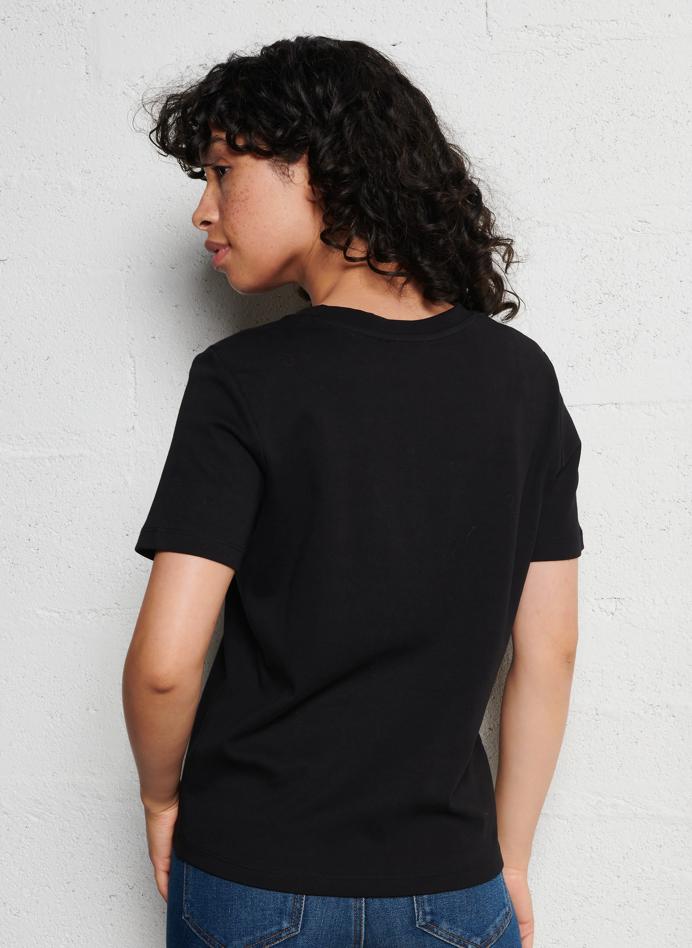 DANA - Tee-shirt droit col V en coton | Noir