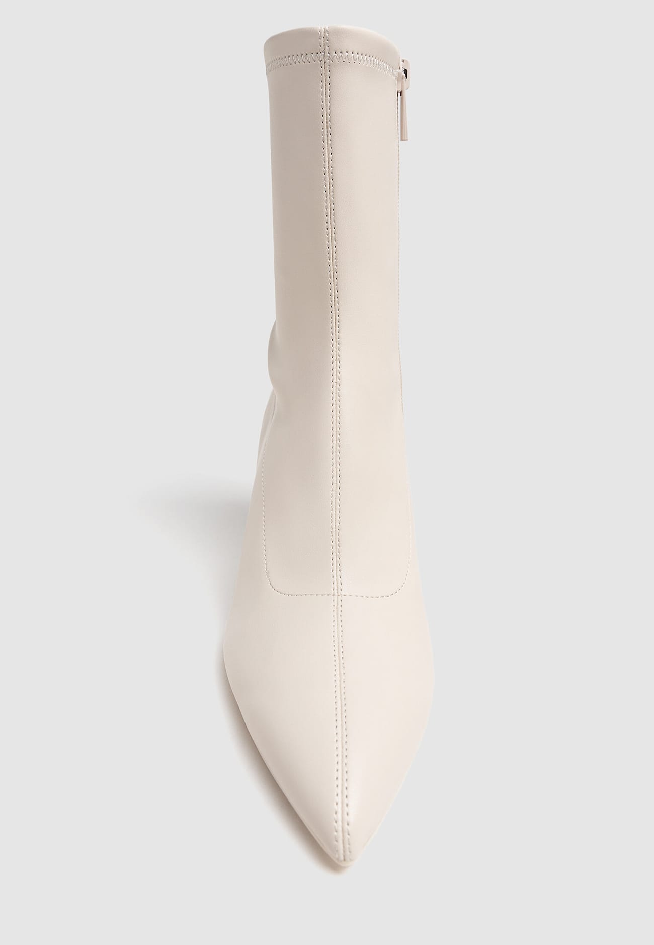 Botas de cano curto com salto elástico