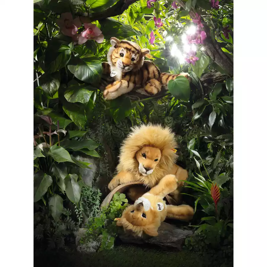 STEIFF Radjah Baby-Schlenker-Tiger, 28 cm, liegend