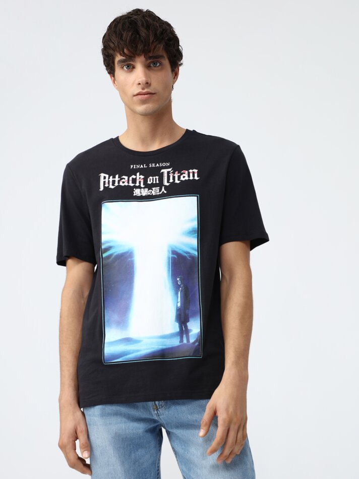 Camiseta Attack on Titan - Diffused - Preta