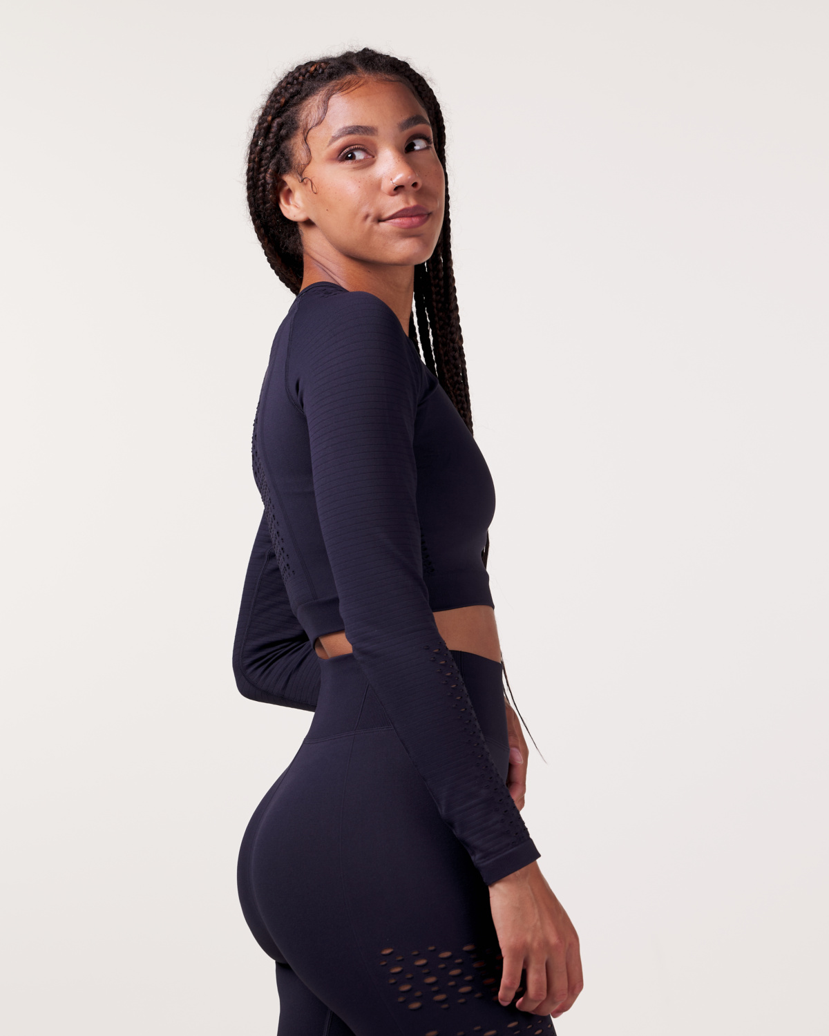 LEVITY Fade Mesh Seamless Crop LS Black