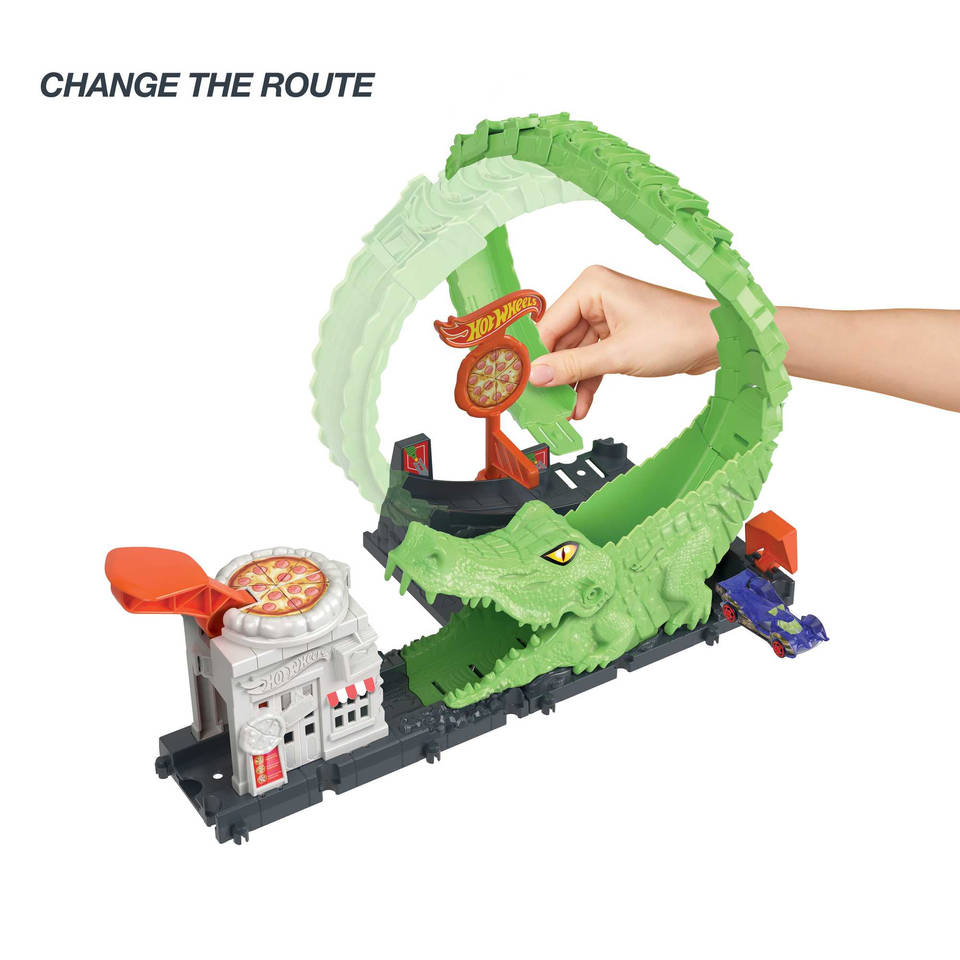Hot Wheels City Looping krokodil in de aanval speelset