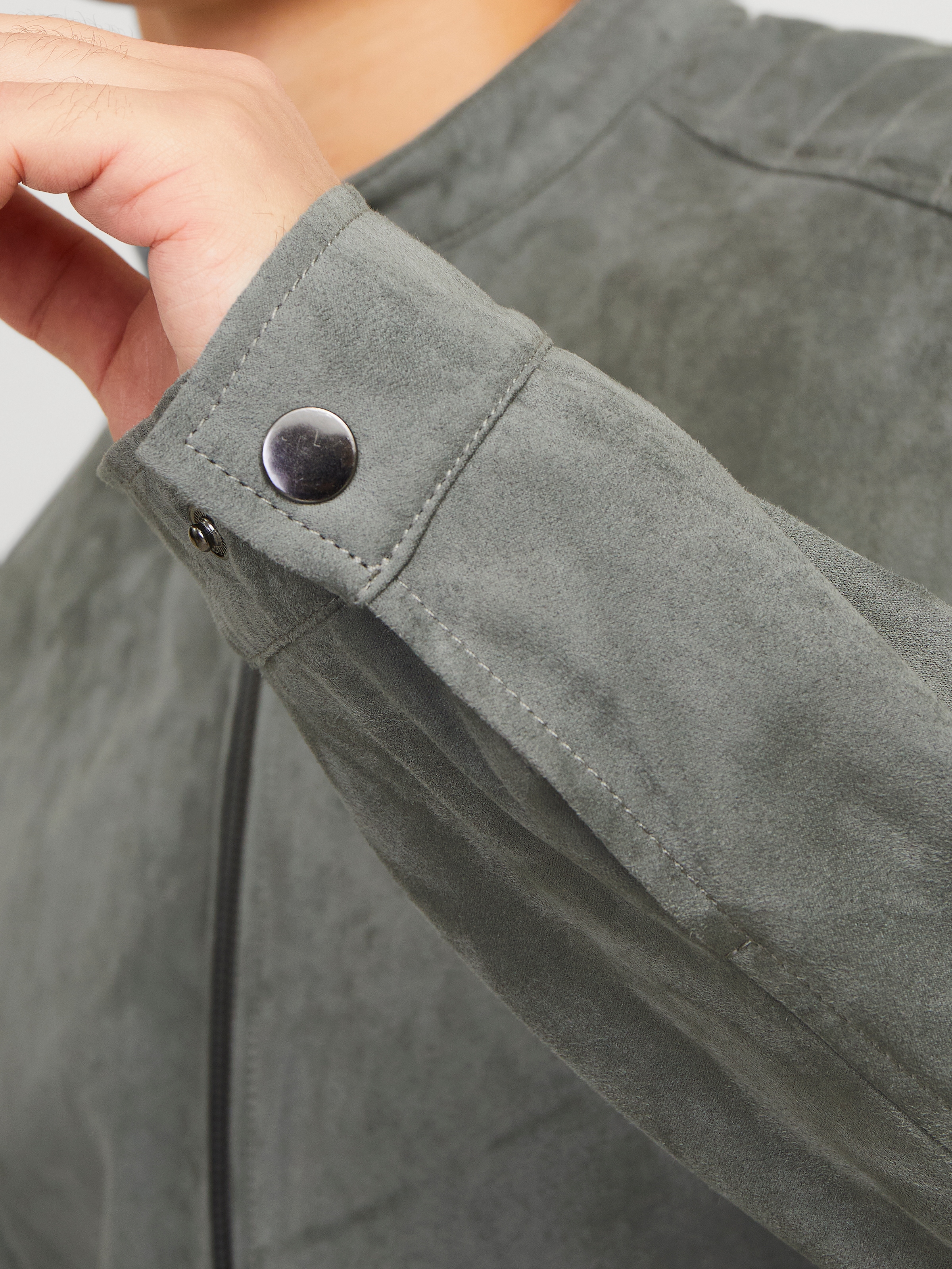 Jack & Jones Bikerjacke »JJEDYLAN mit wasserabweisender Funktion« ohne Kapuze unifarben, modisch, regular fit, Polyester
