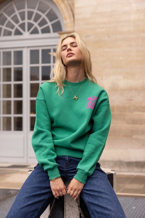Groene sweater met roze 
