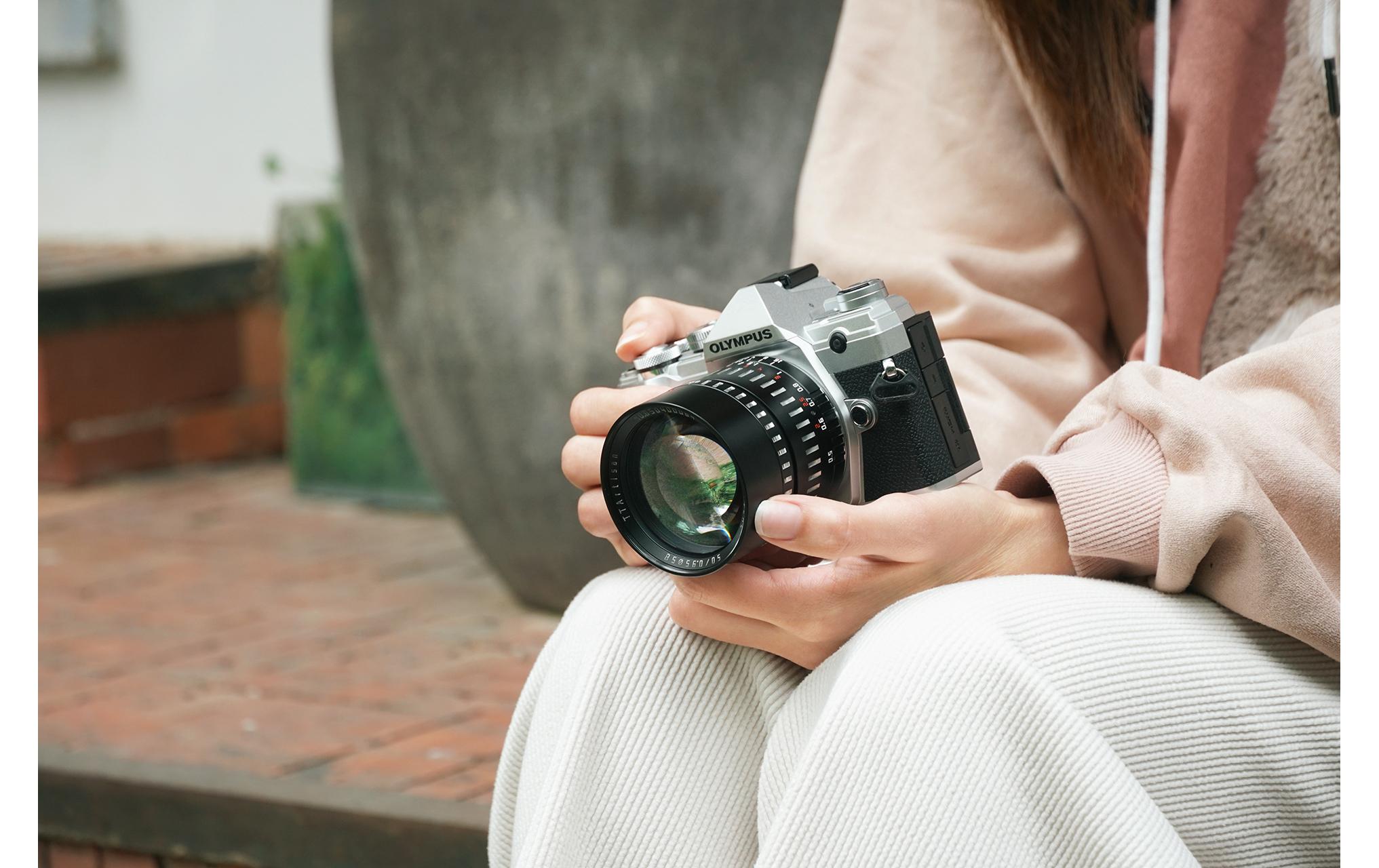 Festbrennweite APS-C 50mm F0.95 – Sony E-Mount<br>Festbrennweite mit traumhaftem Bokeh