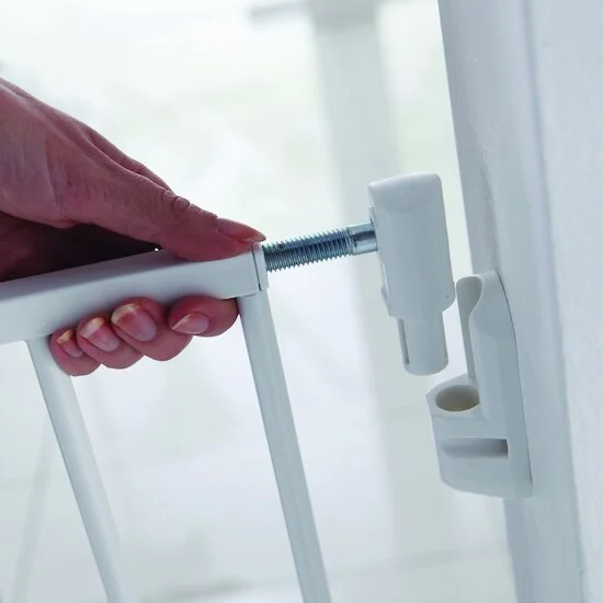 Barrière de sécurité extensible en métal   de               Munchkin