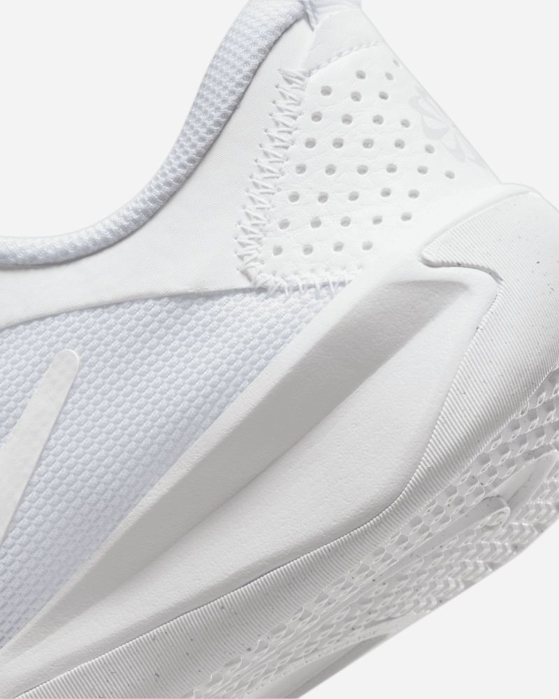 Chaussures Nike Omni Multi-Court Blanc pour enfant