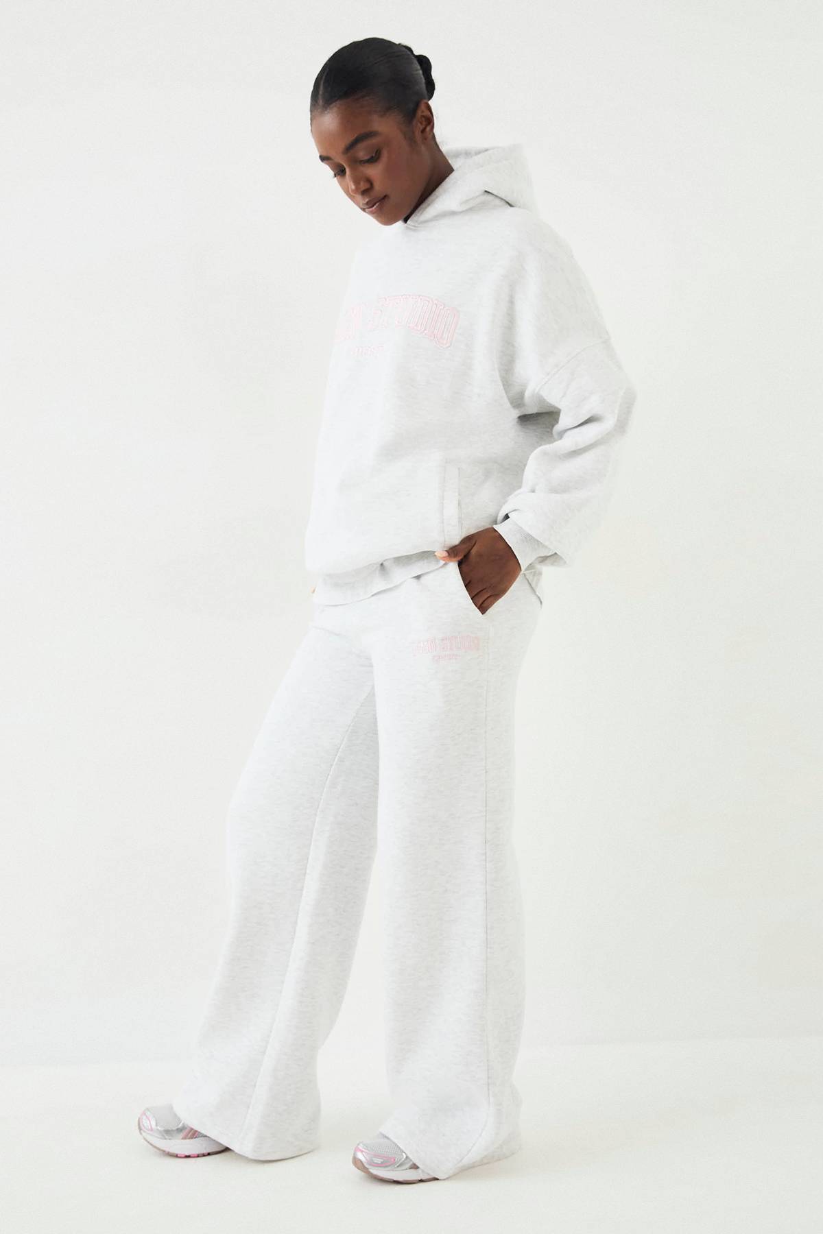 Jogging Jambe Droite avec Appliqués DSGN Studio