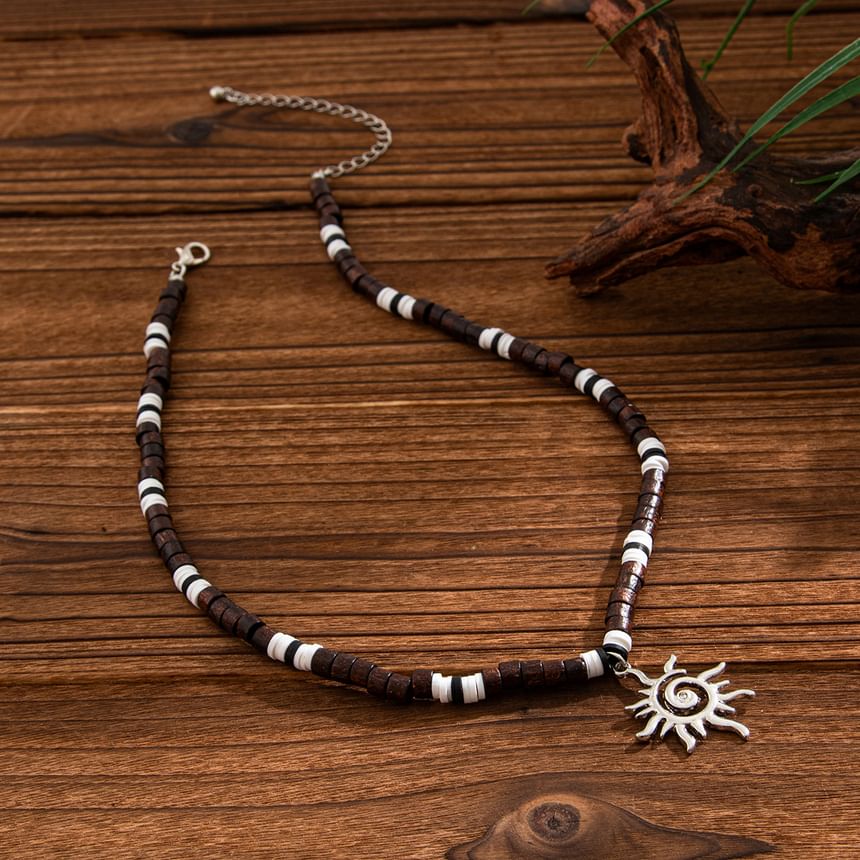 Gretlyn - Zonnehanger met kralenketting