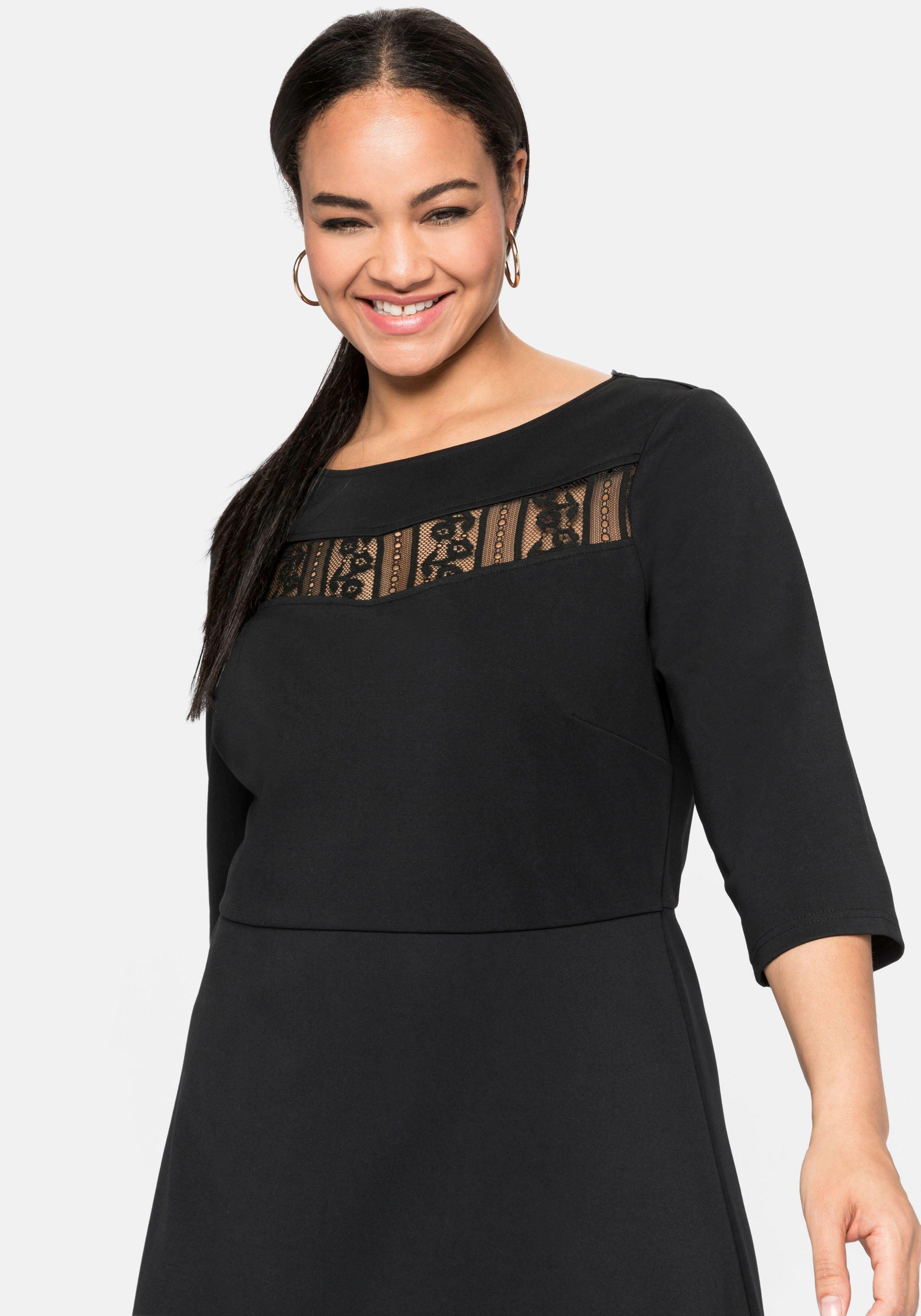Cocktailkleid  mit U-Boot-Ausschnitt und Spitzeneinsatz