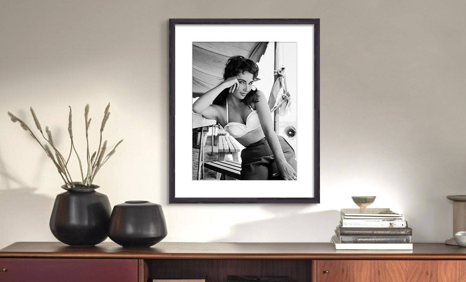 Elizabeth Taylor III by Frank Worth by Classic Collection I - Darlings - Small Limited Edition. 30x40.