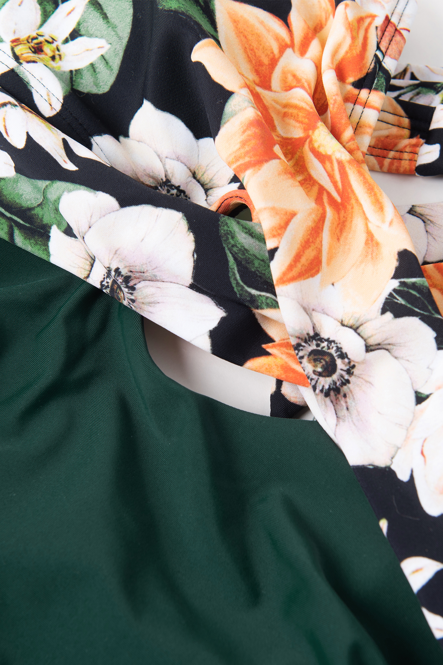 Maillot de bain une pièce ventre plat découpé à fleurs
